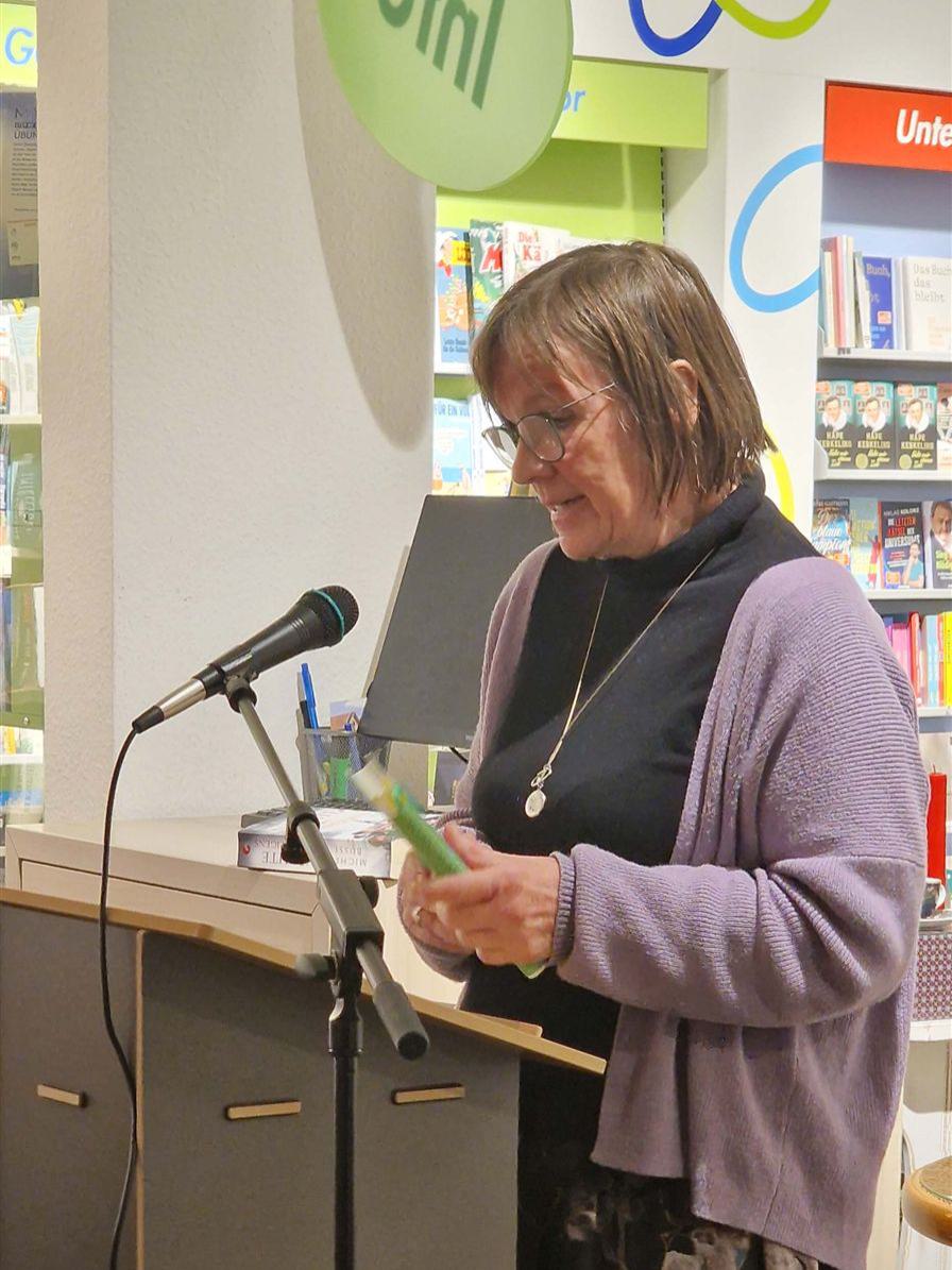 Karin Dörner liest aus "Sommer in Odessa" vor