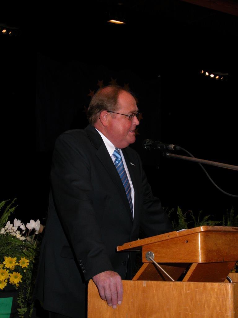 Tag der Städtepartner, Bürgermeister Walter Zieseniß bei seiner Begrüßungsrede